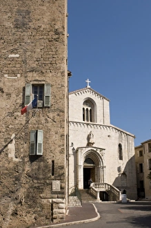 Images Dated 18th August 2008: Hotel de Ville tower and Notre-Dame-du-Puy Cathedral, Grasse, Alpes-Maritimes