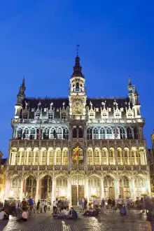 Hotel de Ville (Town Hall) in the Grand Place illuminated at night, UNESCO World Heritage Site