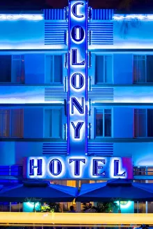 Images Dated 12th November 2007: Hotelson Ocean Drive, Art Deco District, South Beach, Miami, Florida, United States of America