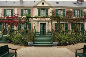 Artist Prints: House of the painter Monet at Giverny in Haute Normandie, France, Europe