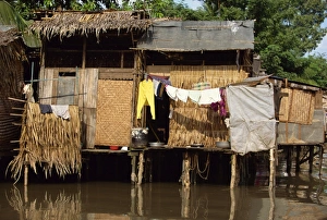 Single Storey Prints: House on stilts on the Rach Thi Nghe
