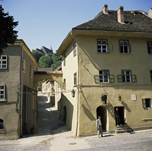 Romanian Prints: House where Vlad Drakul lived between 1431 and 1435 and where Vlad Tepes was born