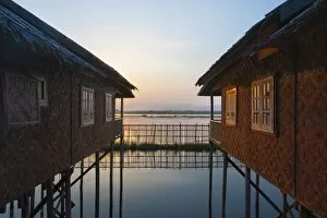 Images Dated 4th April 2010: Houses and entire villages built on stilts on Inle Lake, Myanmar (Burma), Asia