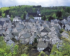Images Dated 7th December 2007: Houses in Freudenberg, Westphalia, Germany