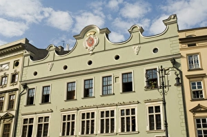 Images Dated 12th January 2000: Houses in Main Market Square (Rynek Glowny)