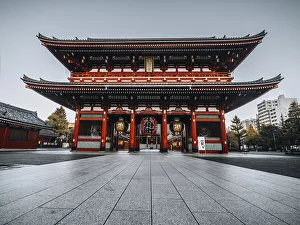 Japanese Culture Prints: Hozomon Gate in the Senso Ji Temple, Tokyo, Honshu, Japan, Asia