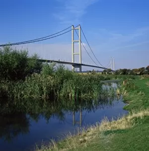 Suspension Collection: Humber Bridge from the south bank, Yorkshire, England, United Kingdom, Europe