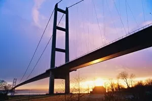Yorkshire Collection: The Humber Bridge, Yorkshire, England