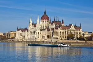 Images Dated 19th November 2009: Hungarian Parliament Building, Budapest, Hungary, Europe