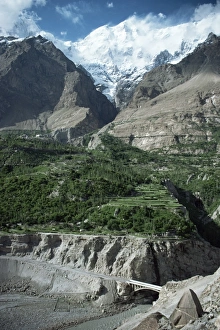 Pakistani Prints: The Hunza valley near Karimabad