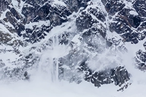 Falling Prints: Ice cornice avalanche at Neko Harbor