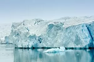 Images Dated 16th June 2005: Iceberg in Woodfjord, Svalbard Archipelago, Norway, Arctic, Scandinavia, Europe