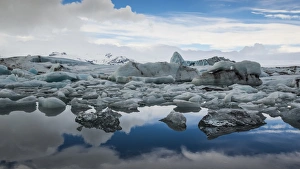 Icescape Prints: Icebergs in Jokulsarlon Glacier Lagoon, Iceland, Polar Regions