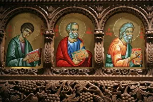 Images Dated 15th April 2006: Icons on church iconostasis at Aghiou Pavlou Monastery on Mount Athos, Mount Athos