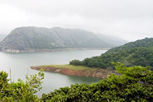 Images Dated 9th July 2008: Idukki Reservoir, Kerala, India, Asia