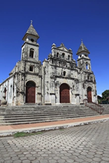 Images Dated 3rd November 2009: Iglesia de Guadalupe (Guadalupe Church), originally a fortress, Granada