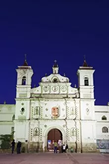 Images Dated 8th December 2010: Iglesia Los Dolores, Tegucigalpa, Honduras, Central America