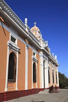 Images Dated 8th November 2009: Iglesia de Xalteva, Granada, Nicaragua, Central America