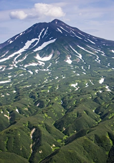 Ilyinsky (volcano) on Kurile lake, Kamchatka, Russia, Eurasia