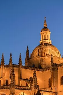 Domes Gallery: The imposing Gothic Cathedral of Segovia at night, Segovia, Castilla y Leon, Spain