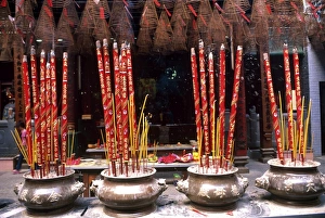 Images Dated 15th May 2008: Incense, Quan Am Pagoda in the Chinese quarter of Cholon, Ho Chi Minh City (Saigon), Vietnam