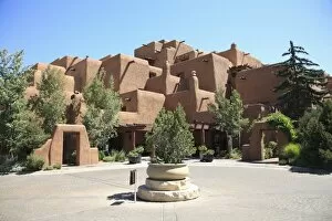 Images Dated 11th August 2009: Inn at Loretto, Pueblo architecture, Santa Fe, New Mexico, United States of America