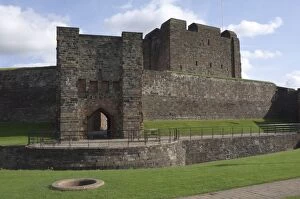 Images Dated 1st October 2009: The inner fortress, Carlisle Castle, Cumbria, England, United Kingdom, Europe
