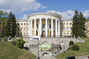 Maidan Nezalezhnosti Prints: Institute for Young Noblewomen, Maidan Nezalezhnosti (Independence Square)