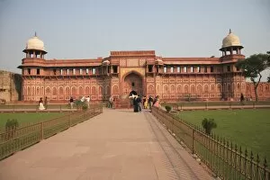 Images Dated 31st December 2006: Interior of Agra Fort, UNESCO World Heritage Site, Agra, Uttar Pradesh, India, Asia