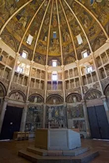 Images Dated 13th May 2008: Interior of the Baptistry, Parma, Emilia Romagna, Italy, Europe