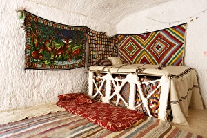 Rugs Prints: Interior, Berber underground dwellings, Matmata, Tunisia, North Africa, Africa