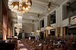 Images Dated 17th June 2009: Interior of Cafe Kulecnjkyi in Municipal House, Prague, Czech Republic, Europe