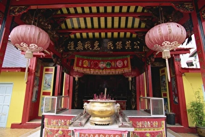 Sarawak Prints: Interior of Chinese temple in Sibu