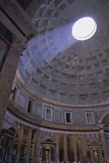 Images Dated 4th August 2008: Interior, the Pantheon
