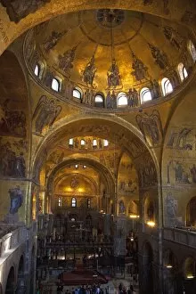 Images Dated 9th April 2010: Interior of St. Marks Basilica (Basilica di San Marco) with golden Byzantine mosaics illuminated