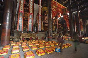 Interior, Tianning Temple, Changzhou, Jiangsu, China