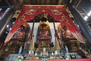 Images Dated 19th November 2008: Interior, Tianning Temple, Changzhou, Jiangsu, China