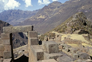 Pisac Prints: Intihuatana