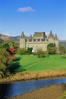 Autumn Gallery: Inveraray Castle