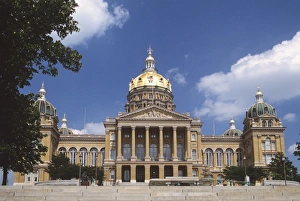 Images Dated 18th January 2000: Iowa State Capitol