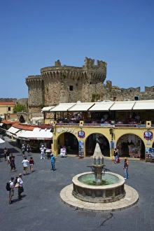 Ipocratous (Hippocrates) Square, UNESCO World Heritage Site, Rhodes City, Rhodes, Dodecanese, Greek Islands, Greece, Europe