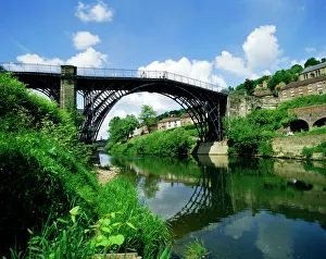 Metal Prints: Iron Bridge over the River Severn, Ironbridge, Shropshire, England, UK