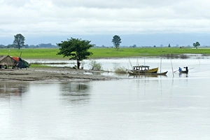 Along the Irrawaddy River, Sagaing Division, Republic of the Union of Myanmar (Burma), Asia