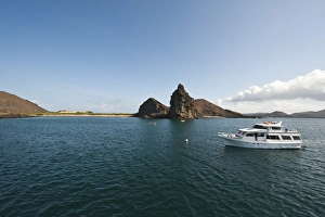 Images Dated 10th April 2010: Isla Bartolome (Bartholomew Island), Galapagos Islands, UNESCO World Heritage Site