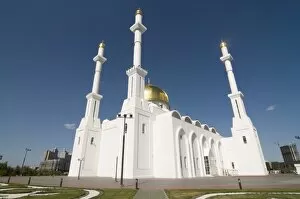 Images Dated 9th September 2009: Islamic Center and Mosque, Astana, Kazakhstan, Central Asia