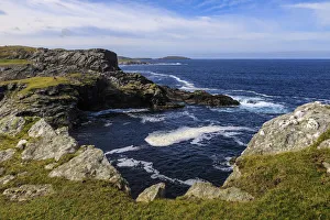 Isle of Fethaland, frothy sea, dramatic coast, view South to Isle of Uyea, North Roe