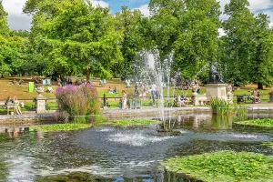 Families Prints: Italian Gardens, Kensington Gardens, Kensington, London, England