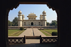 Itimad-ud-Daulahs tomb