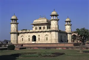 1600 Prints: Itimad-ud-Daulahs Tomb built by Nur Jehan wife of Jehangir 1622AD