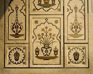 Detail of Itmad ud Daulahs tomb, Agra, Uttar Pradesh state, India, Asia